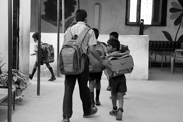 boys_to_school_backpack